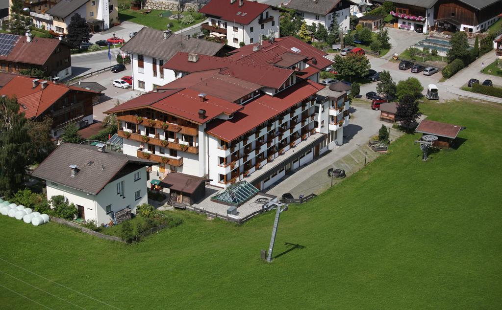 Landhotel Tirolerhof Oberau Exterior foto